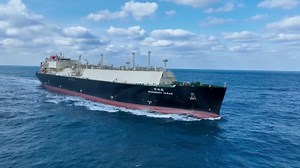 China's largest liquefied natural gas (LNG) carrier, with a capacity of carrying 174,000 cubic meters, was delivered to Shanghai's Changxing Island on May 15. | CGTN