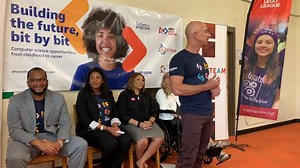 97K views · 528 reactions | Our Amazon Future Engineer program provides kids of all ages computer science education and inspires them to continue with it throughout their academic career. Jeff Bezos visited a participating school in Nashville this week and tried his hand at robotics projects with the kids. amazonfutureengineer.com | Amazon.com | Facebook