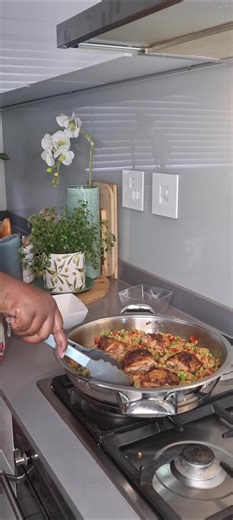 One-pot chicken recipes are a lifesaver for those nights when you just can't spend too long in the kitchen. Lethabo is plugging us with her special goto recipe - quick, hearty and packed with flavour! We hope you give it a try for your next dinner night. #OnePotWonder #QuickDinnerIdeas #CookingWithAMC | AMC Cookware