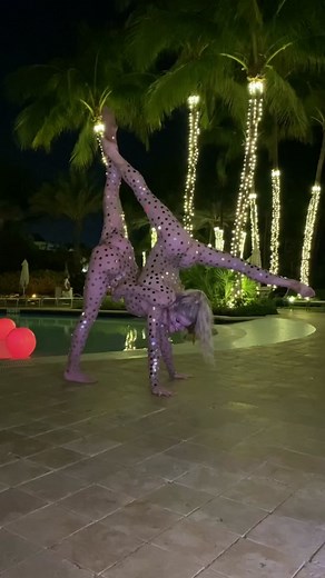 Acro contortion #acro #acrobatics #acroyoga #acroduo #contortionist #contortion #flexiblechallenge #flexiblegirl #flexiblegoals #miami #miamibeach #miamiartist #miamidancers #miamiperformer #gymnastics #gymnasticschallenge