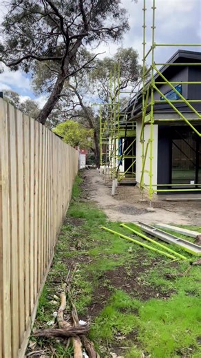 Do you have a million ideas but no idea where to start? 👉 Swipe to see our Anglesea project’s transformation. When we first met these wonderful clients they were about to start a new build. They had lots of ideas but weren’t sure how to bring them all together. They were excited about their future garden and knew it would be key to how their home felt and functioned. And they wanted to get it right. But they felt stuck. They came to us with a wishlist which we turned into a practical, step-by-s