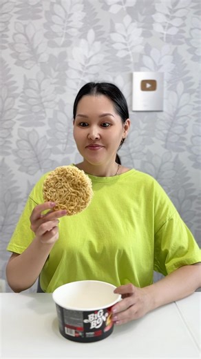 She didn't notice how he ate her noodles under the table