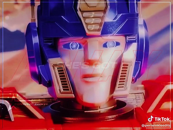 Transformers Scene: Optimus Prime vs Megatron