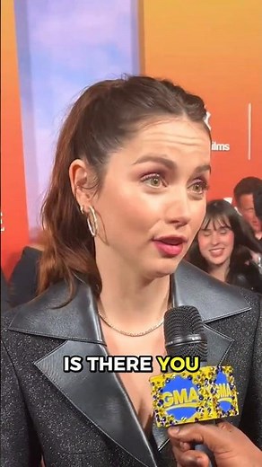 Ana de Armas Explains Her Chemistry with Chris Evans 🗣️