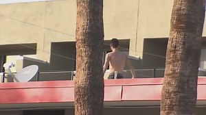 A SUSPECTED robber in Phoenix managed to evade police for more than an hour by using cables and wires to climb up to rooftops. But police waited him out They eventually fired bean bags and put him in cuffs. | WDRB Mornings