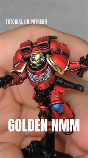 Golden NMM on the helmet and shoulder pads of aBlood Angel Vanguard Veteran #warhammer40k #warhammer