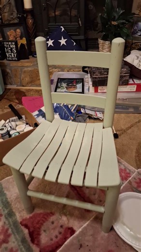 chalk paint DIY vintage chair #diy