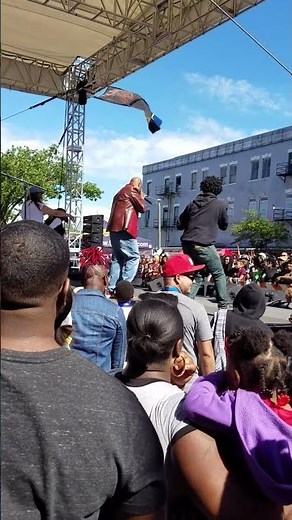 R&B Legend Big Bub (Formerly of the group Today) performs live at the LPHH Festival.