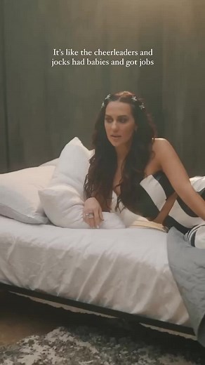 Revealing verse 2! 1992 out 9/30!!! Pre-save in bio #1992