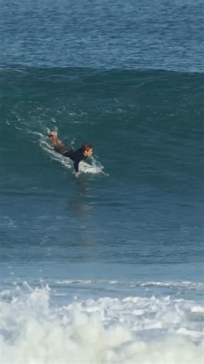 Performance 🤝 Helium Technology @sebastianwilliams1 The Mexican National Team Competitor riding a stock 5’9” Dominator Pro in Helium Technology designed by @dan__mann at home in Oaxaca. The Dominator Pro is an evolution of the Dominator 2.0 for high performance and designed to go toe-to-toe with your favorite performance shortboard. Offered in our ideal technology for generating speed in weak, everyday waves, Helium Technology. Pair with the @firewiresurfboards Velox Fin Set for the best experi