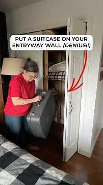 Put a suitcase on your entryway wall (this is GENIUS!) #upcycling #storage