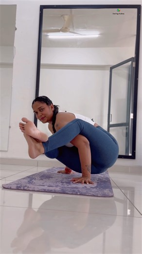 Yoga asana flow #yogawithurmipandya #yoga #shorts #short #shortvideo #shortsfeed #ytshorts #ytviral