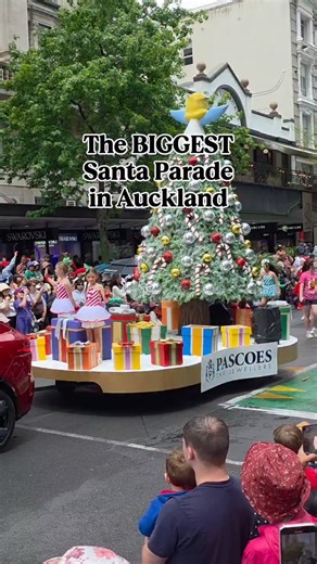 1.5K reactions · 55 comments | @farmersnz Santa Parade 2025 | foodiestablenz | Facebook