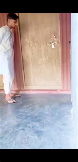 প্রাইভেট শিক্ষক কট... কালুখালি'তে প্রাইভেট পড়াতে গিয়ে স্টুডেন্টের মায়ের সাথে প্রাইভেট শিক্ষক কট... SMC tv | SMC tv