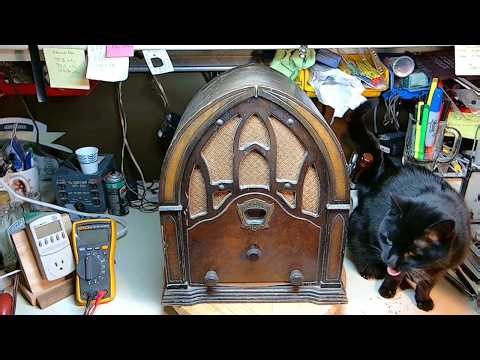 Vintage Crosley model 158 tube radio repair