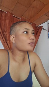 Voilà une très belle chanson sénoufo, avec des paroles d’une profondeur qui touchent le cœur. Quand la mélodie parle et que les mots racontent nos histoires… C’est ça, le pouvoir de la musique. | Tchologo Buzz