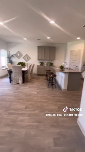 Welcome to this amazing deal in Rosharon, Texas! 🏡 This stunning 4 bed, 2.5 bath gem from DR Horton awaits you. Listed at just $339,990, it's the perfect blend of luxury and affordability. Plus, with a generous offer of $15,000 in closing costs, this deal is too good to miss! Contact me, Luke Haas, your trusted Houston Realtor and let's turn your home ownership dreams into reality.💫🔑 #HoustonRealEstate #DRHortonHomes #HoustonRealtor #Houston #homebuying