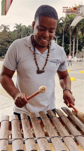 La Marimba de Chonta: Protagonista en las Canciones del Pacífico Colombiano