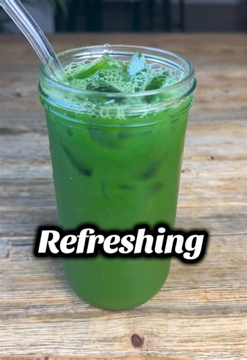 Refreshing Kale and Celery Juice Recipe