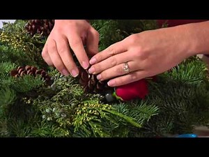 How to Make Christmas Table Decor | HEB