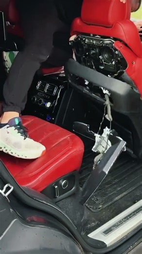 Range Rover Crash Test #car #landrover #crash #test #rangerover