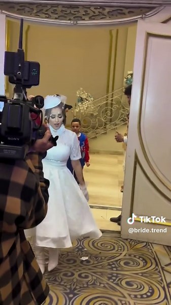 أروع فساتين الزفاف: اختيارات للمقبلين على الزواج