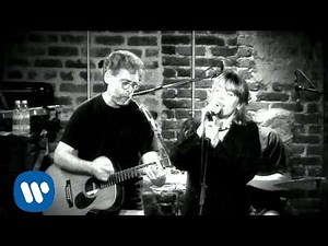 Cerys Mathews - Only A Fool (Official Music Video)