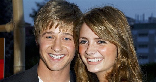 Mischa Barton Says She Dated ‘O.C.’ Co-Star Ben McKenzie At 17 — And He Was 25