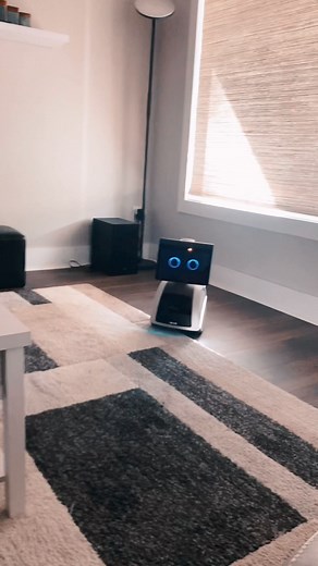 Meet my Robot Friend 🫣His name is Astro 👌 | Nanziba Khan