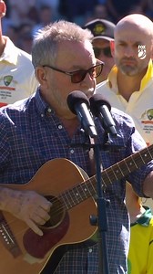 An incredible rendition of True Blue from John Williamson. | news.com.au Sport