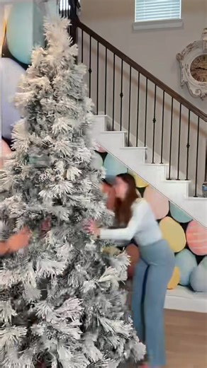 So this is about to HAPPEN 🌸😱🌸 First up as part of our Blooms & Bunnies Spring Virtual Event~ Coach Angel & I will be designing this tree! Baby Bam & Celis took down Valentines and we are so ready to put up Spring! This tree will be 1 of 4 videos you can view in our private group. We will also be designing a wreath, centerpiece & garland! It’s 2 days of FUN HUN! March 7th & 8th View LIVE or catch the replay at your convenience 🌸😊🌸 To sign up for this SPRING VIRTUAL, you can do so here~ htt