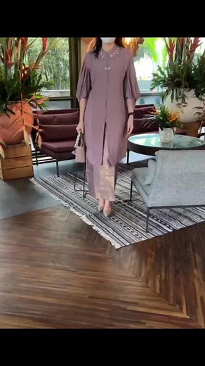 1.4M views · 7.8K reactions | Set tunik premium cocok Buat kondangan dll size M l xl xxl Ld 95 104 110 120 Promo 300 set Bahan cerutti dang songket Di kirim selasa yaa | Asc.butik | Facebook