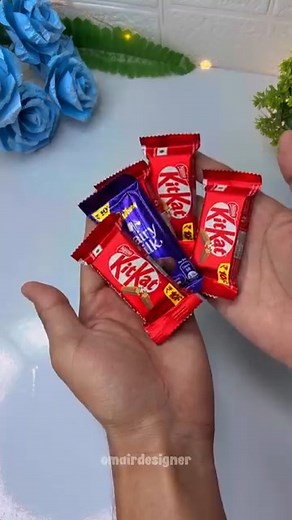 15K reactions · 29 comments | Aesthetic Chocolate Bouquet  | Dairy Milk & Kitkat Chocolate Bouquet Tutorial✨ #DIY #ChocolateBouquet #KitKatBouquet #Dairymilkbouquet #GiftIdea #HandmadeGift #CraftIdeas #BirthdayGift #ValentinesGift #dairymilkbouquet #dairymilkchocolatebouquet #omairdesigner | Omair Designer | Facebook
