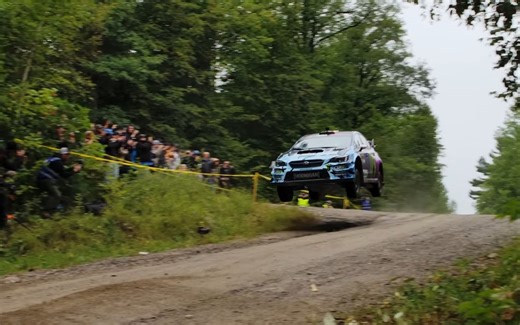 砖叔拉力视角，在阴雨天飞驰 | Ken Block Goes Flat Out In the Rain Rutted Stages