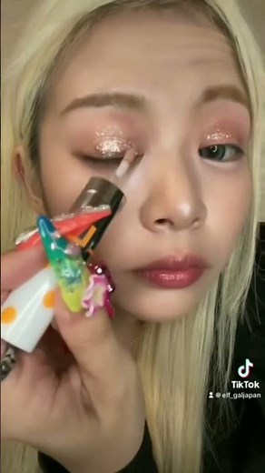 [Colorful Rampage😭💖💖] Introducing GALLZ Glitter! [Bronze x Silver]