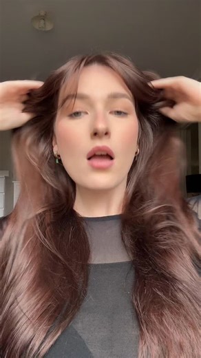 Jade harper 🖤 on Instagram: "Fresh hair feels 💇🏻‍♀️ - - - #viral #explore #model #lifestyle #brunette #trending #aussiegirl"