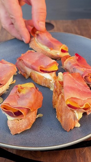 Baked Camembert and Nectarine Bites Recipe