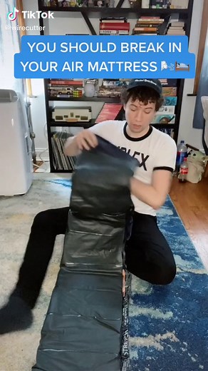 Air mattress constantly deflating? Here’s a pro-tip. #learnontiktok #sleep #gadget #air #science #fypシ #sleepover #travel #product #lifehack #trythis