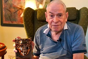 Billy Connolly and Alan Cumming pay tribute to Stanley Baxter at Scottish BAFTAs