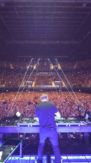 411K views · 6.4K reactions | I’ve always loved the original “A Gira” by unfazed  I couldn’t resist adding my own twist to it—just in time for festival season! My remix is OUT NOW!  | David Guetta | Facebook