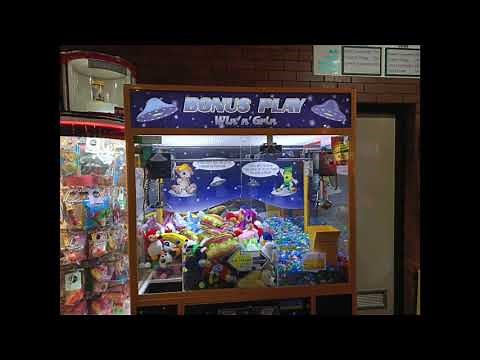 Bonus Play/Everyone Wins/Win N Grin Attract BGM
