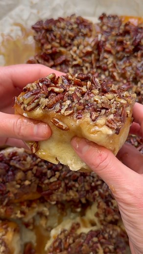 Maple Vegan Sticky Buns Recipe!! These sticky buns feature a pillowy sweet roll with a gooey brown sugar filling baked with a maple pecan caramel on the bottom that flips on top! Comment "maple sticky buns," and I'll DM you the recipe. Or head to my site and search for the full recipe! | The Banana Diaries