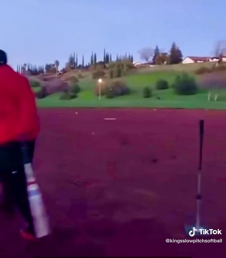 The 1st swing was ⛽️ but the 2nd swing was a 🚀. @Money Mac Rio showing out! #slowpitch #softball #slowpitchsoftball #teework #bp