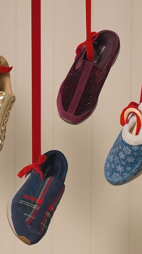 Easy Spirit's holiday collection combines festive-ready style with the comfort technology you trust. | Easy Spirit