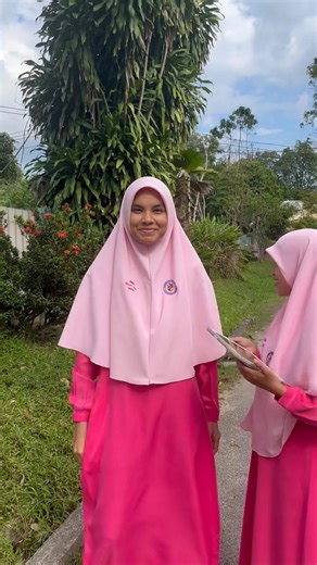 🤲 Bismillahirrahmanirraheem 🤲 👉🏻ยิ้ม....ถ้าวันนี้จะตั้งใจเรียน👈🏻😁😊😘 -------------------------- โรงเรียนดวงแก้วอิสลามนุสรณ์ 📢 ประกาศรับสมัครนักเรียนใหม่ #ปีการศึกษา_2569 โอกาสดีสำหรับผู้ปกครองและนักเรียนที่กำลังมองหาโรงเรียนที่พร้อมสนับสนุนการศึกษาและมอบสิทธิพิเศษมากมาย! --- 📌 ระดับปฐมวัย (อนุบาล 1 - อนุบาล 3) 📌 ระดับประถมศึกษา (ป.1 - ป.6) 📌 ระดับมัธยมศึกษา (ม.1 - ม.6) ห้องเรียน Mini Program (รับจำนวนจำกัด) 📢 Normal Program Mini Football Program Mini English Program Mini Computer Ro