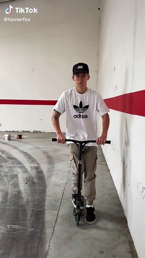 Just gonna hit a quick stare into your soul rq