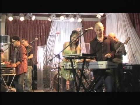 EBONY and IVORY cover by FREESTYLE BAND from the Philippines