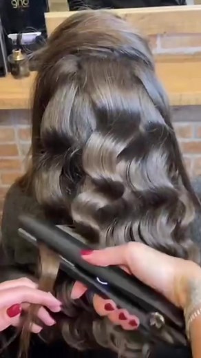 Come creare onde WOW per i tuoi capelli