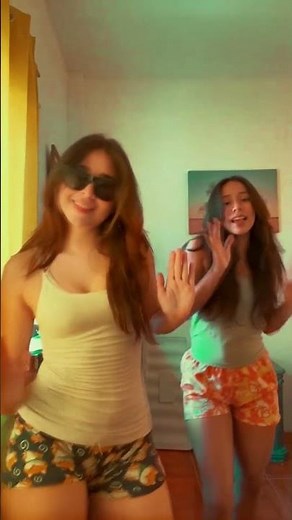 🔥 Dynamic Duo Dance | Two Stunning Girls Groove to the Beat 🎶💃✨