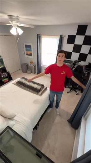 Ian Osterhaus on Instagram: "Making 7 Brew at home! Pineapple, blue raspberry, guava, and cherry lime fizz actually ended up being pretty good. Spent $65.42 on syrups + pumps, $11.48 on cold foam, and $7.08 on a 12 pack of LaCroix. A large takes 1.5 cans of LaCroix, so I can make 8 drinks with what I bought. That makes each drink about $10.50, which is more than $9.38, BUT once I buy more LaCroix, the price drops plus having an at home setup is kinda fun. Could’ve saved money by not buying one o